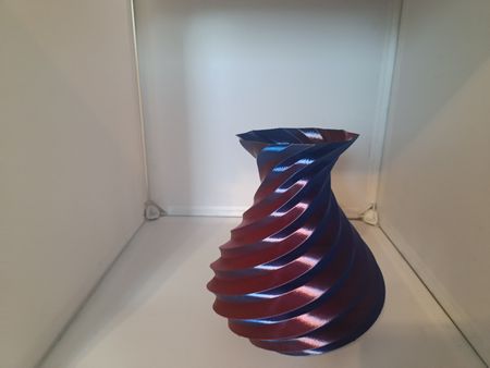 Wazon dekoracyjny Spirala Silk – niebiesko-czerwony